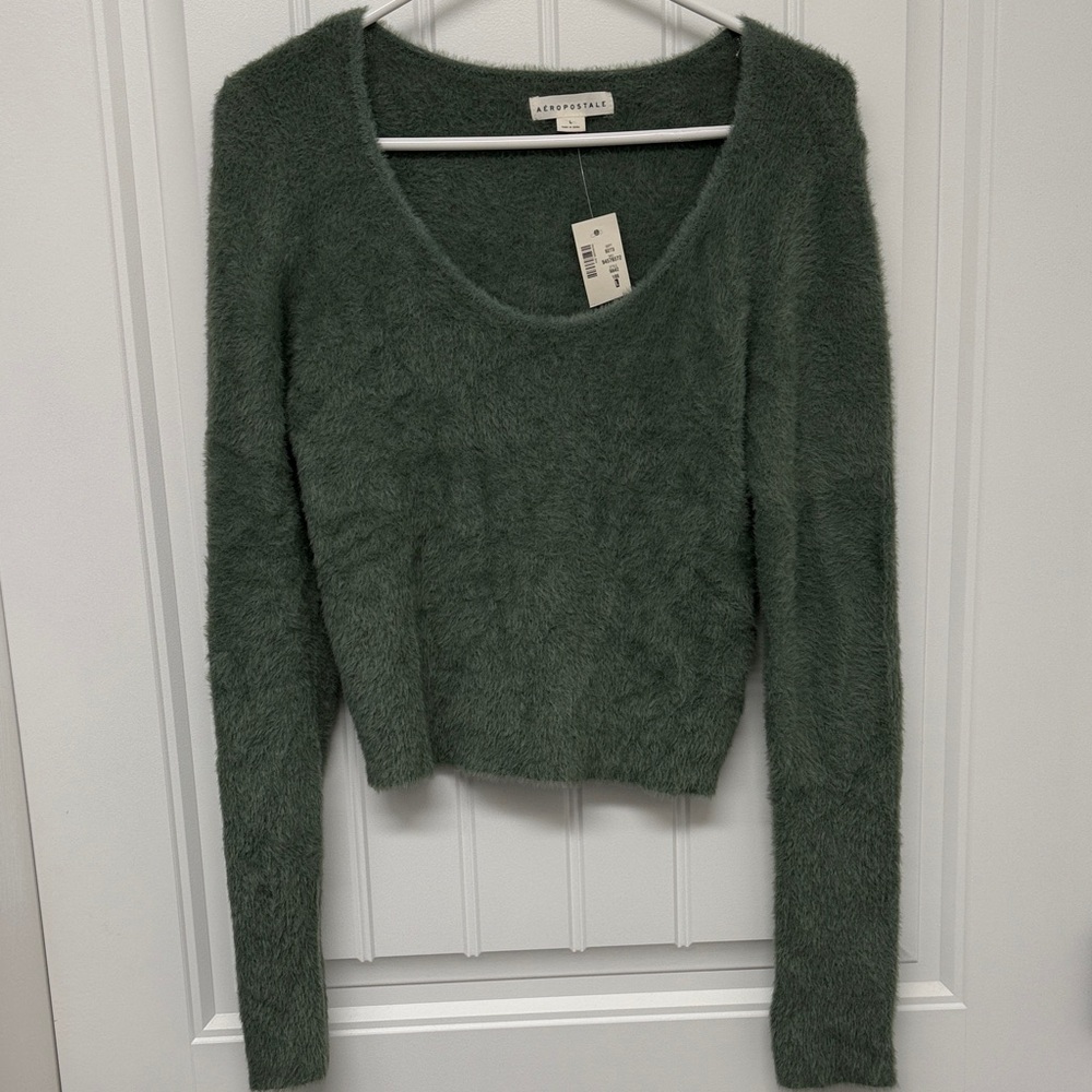 NWT Aeropostale Fuzzy Scoop Neck green long sleeve cropped Sweater size L